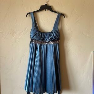 Women’s City triangle aqua mini dress